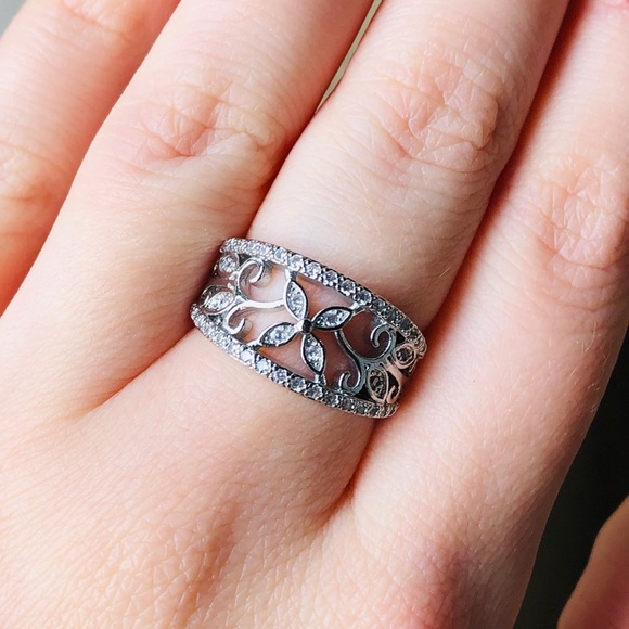 NWOT 925 Silver white sapphire ring - Picture 5 of 8